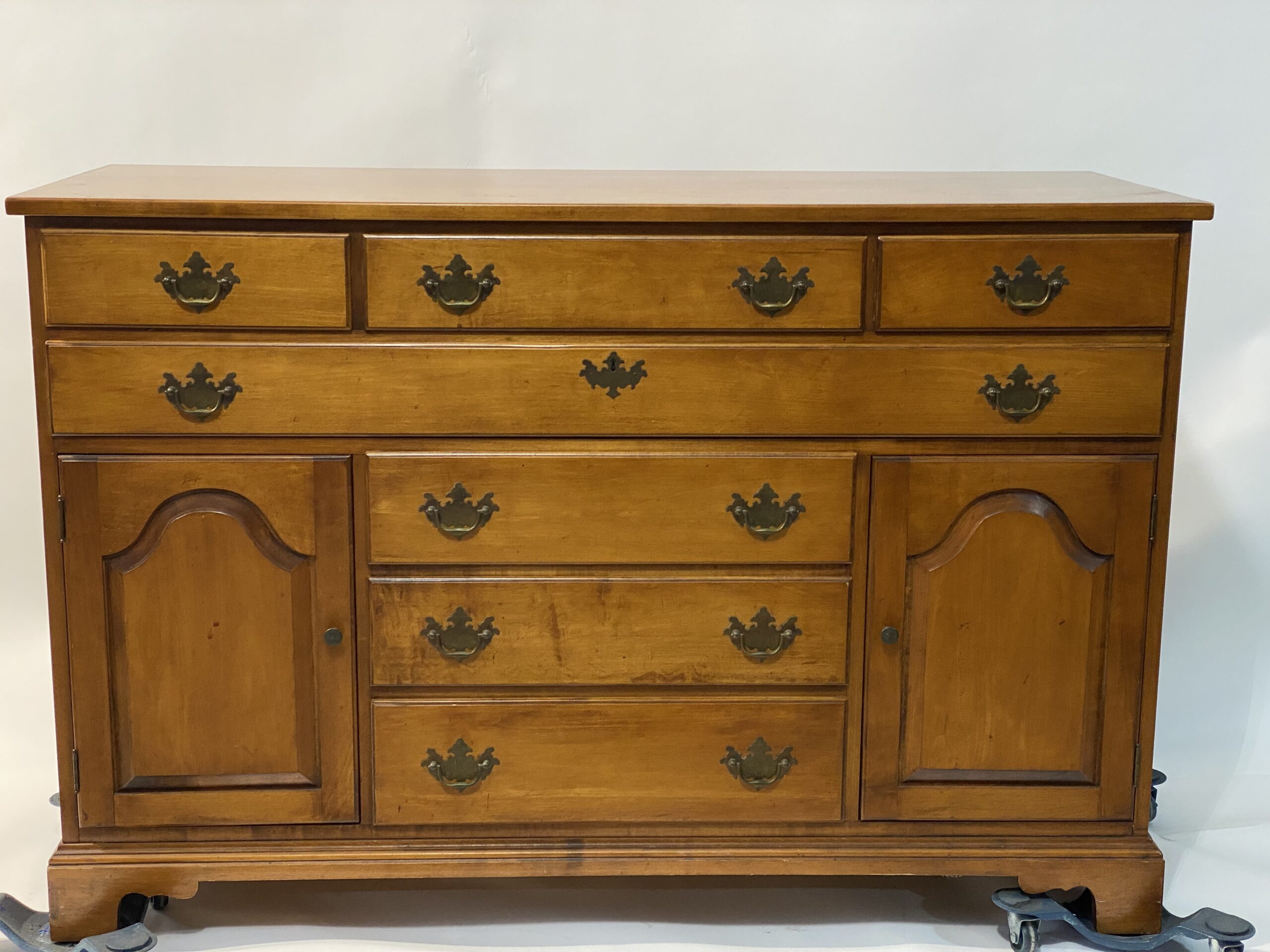 Maple on sale sideboard buffet